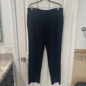 Liz Claiborne Black Apparel